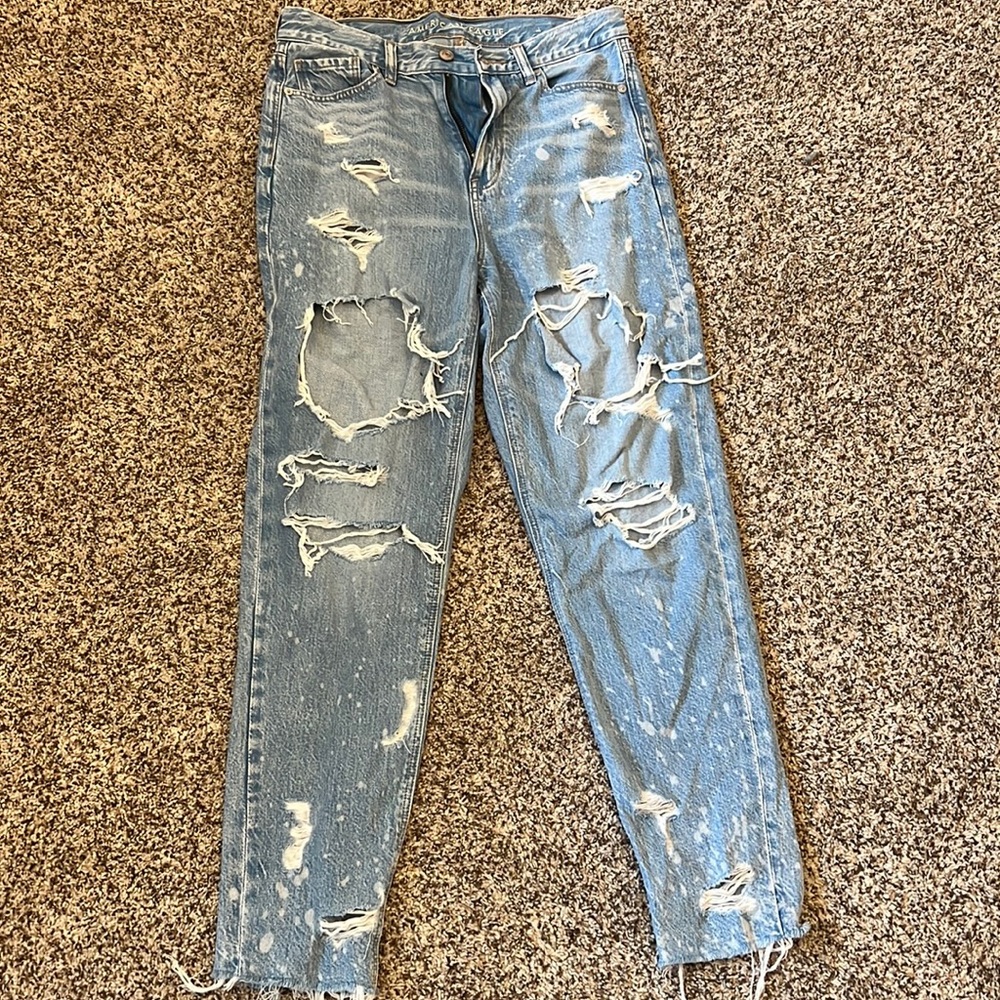 size for American Eagle jeans